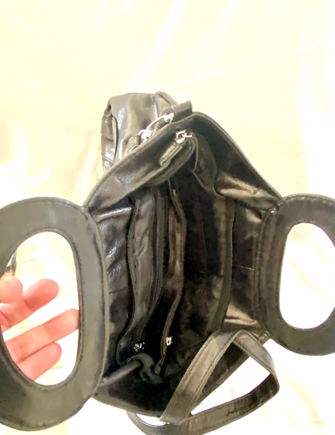 “Crocs Po” Stylish leather black handbag image indicator(4)