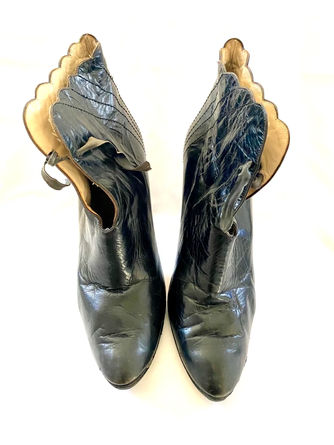 Italy Black Leather Ankle Boots Size 9 (40) image indicator(2)