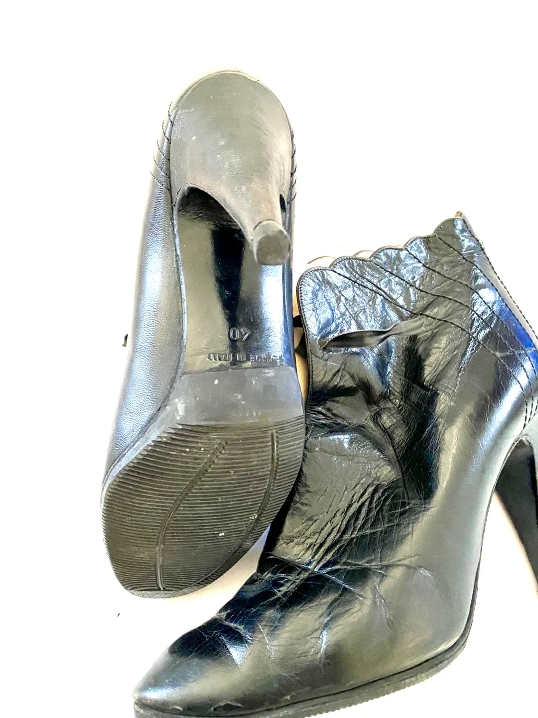 Italy Black Leather Ankle Boots Size 9 (40) image indicator(6)