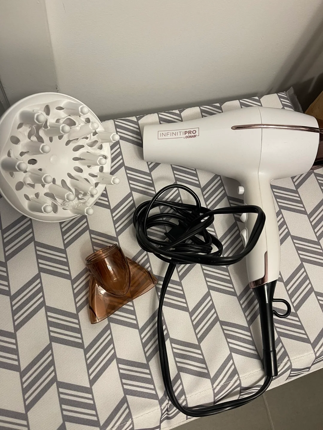 Conair InfinitiPro Hair Dryer with Attachments thumbnail