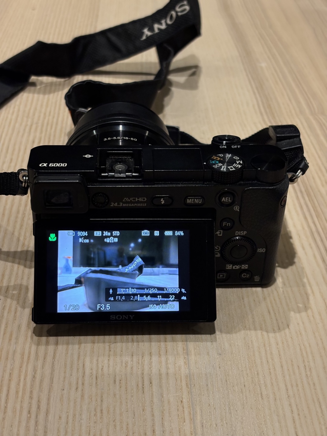 Sony α6000 Mirrorless Camera with 55-210mm Lens - photo 4