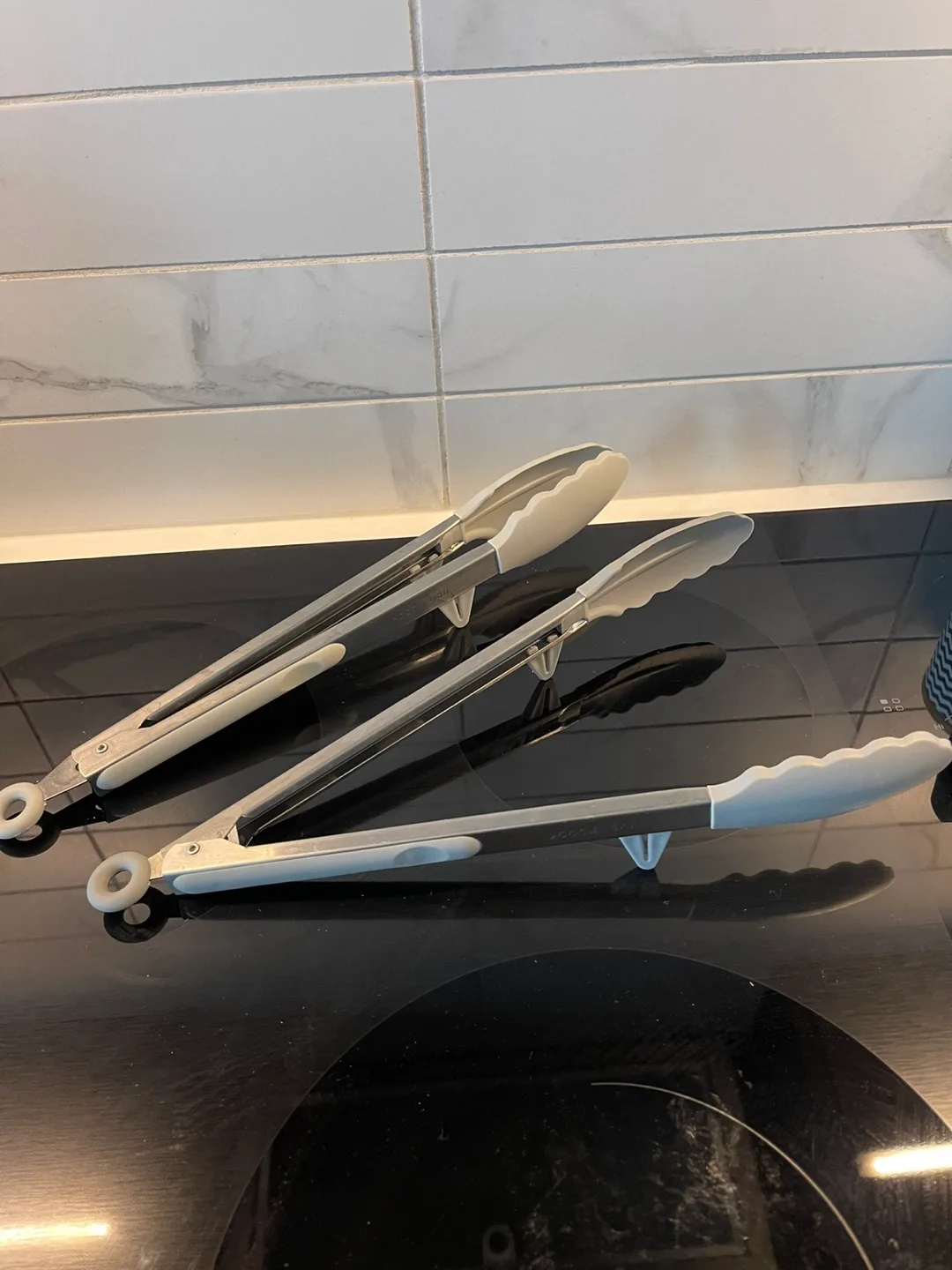 Just Cook Silicone-tipped Tongs - Set of 2 thumbnail