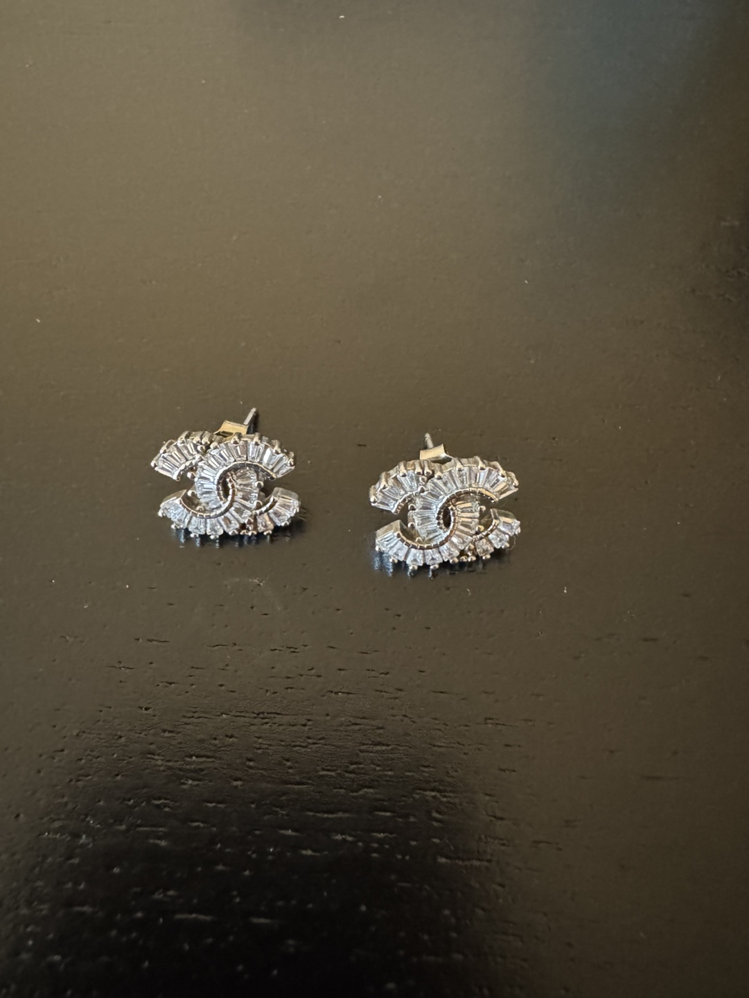Sparkling CC Logo Stud Earrings