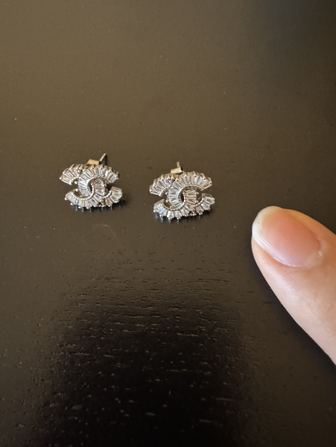 Sparkling CC Logo Stud Earrings - photo 2
