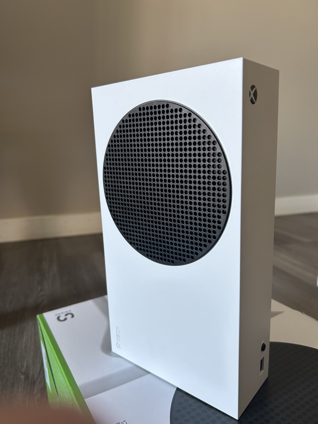 Xbox Series S - 512 GB SSD - White - photo 3