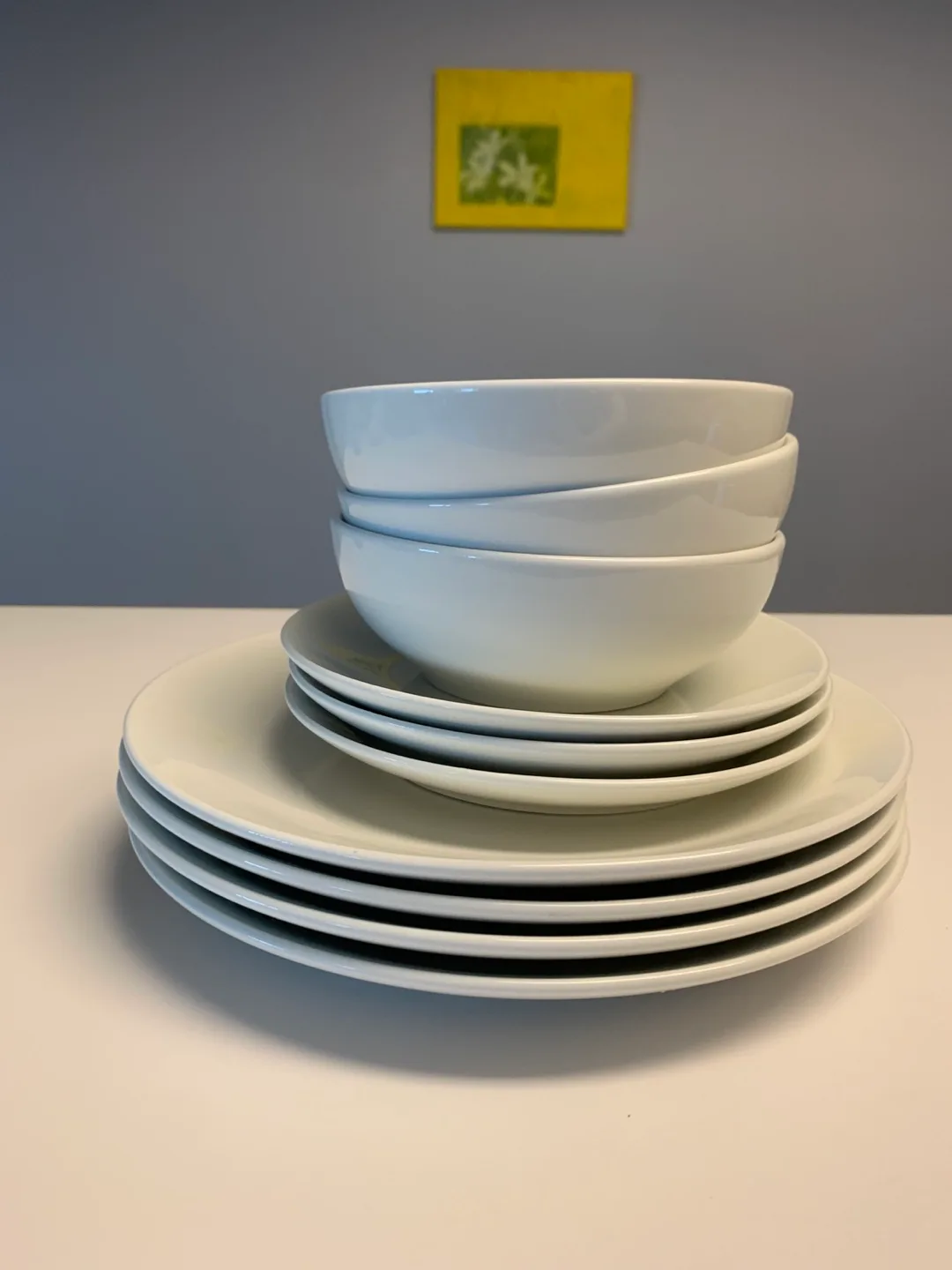 White Dinnerware Set thumbnail