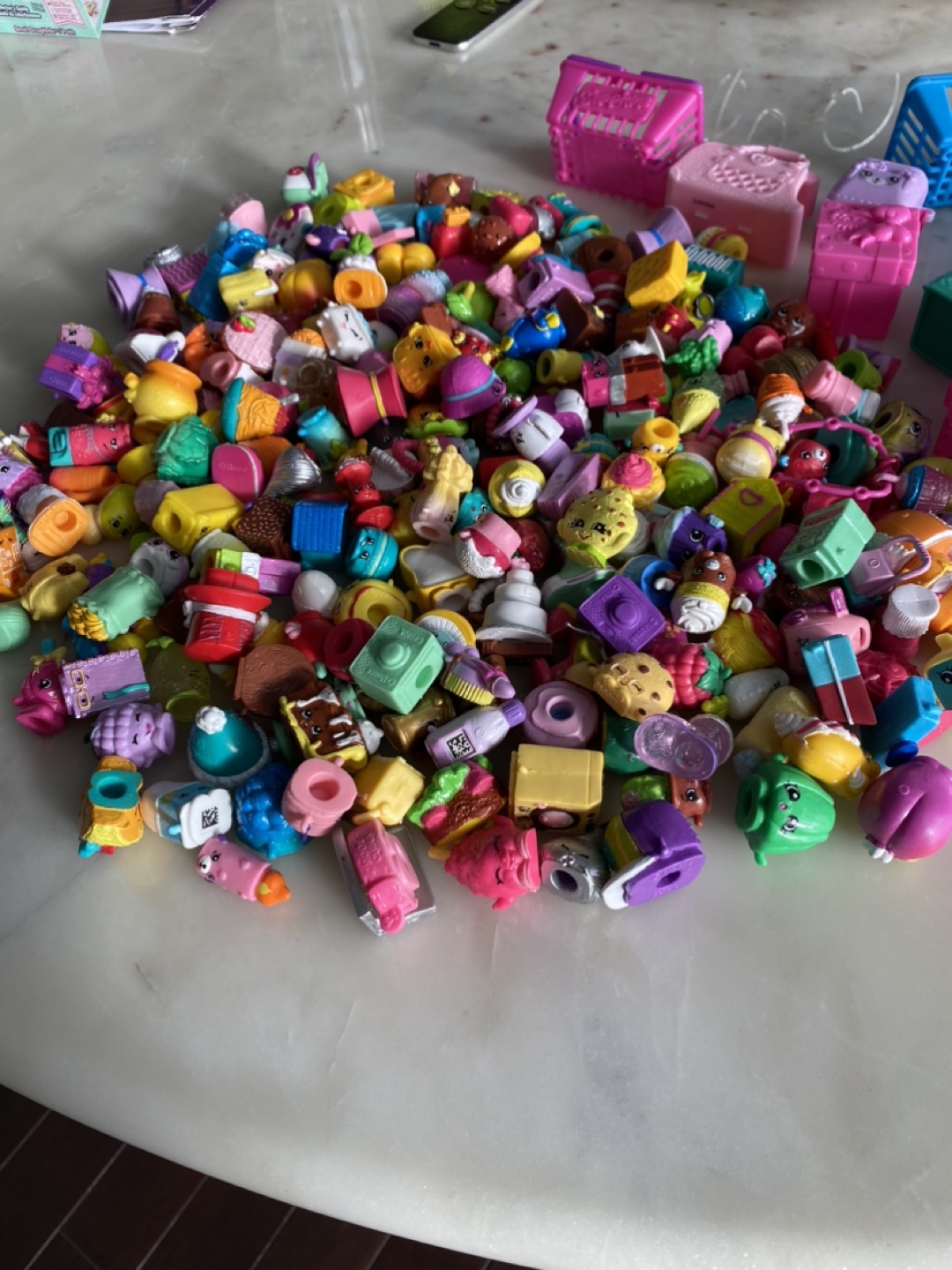 250+ SHOPKINS and Accessories - photo 2