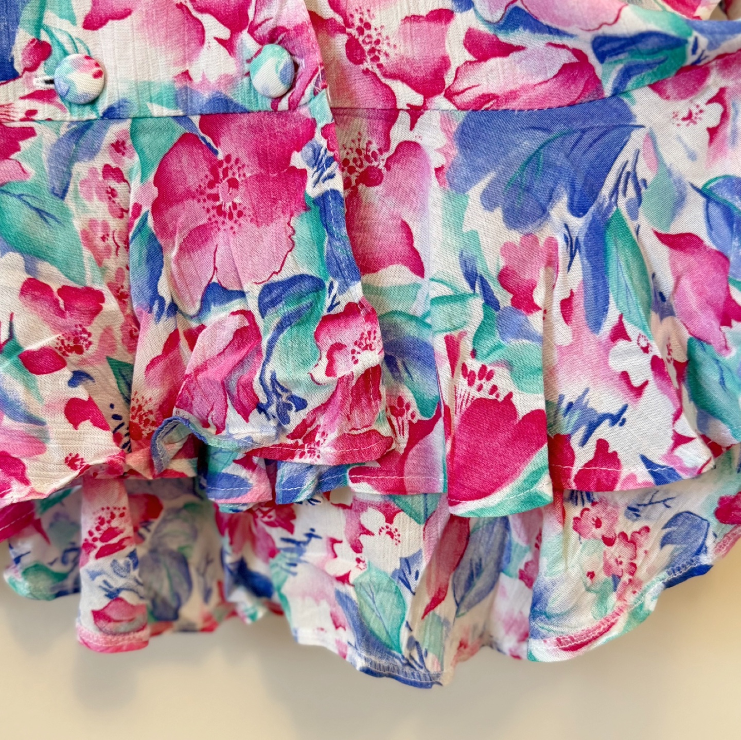 England Vintage 100% Viscose Floral Wrap Blouse - photo 5