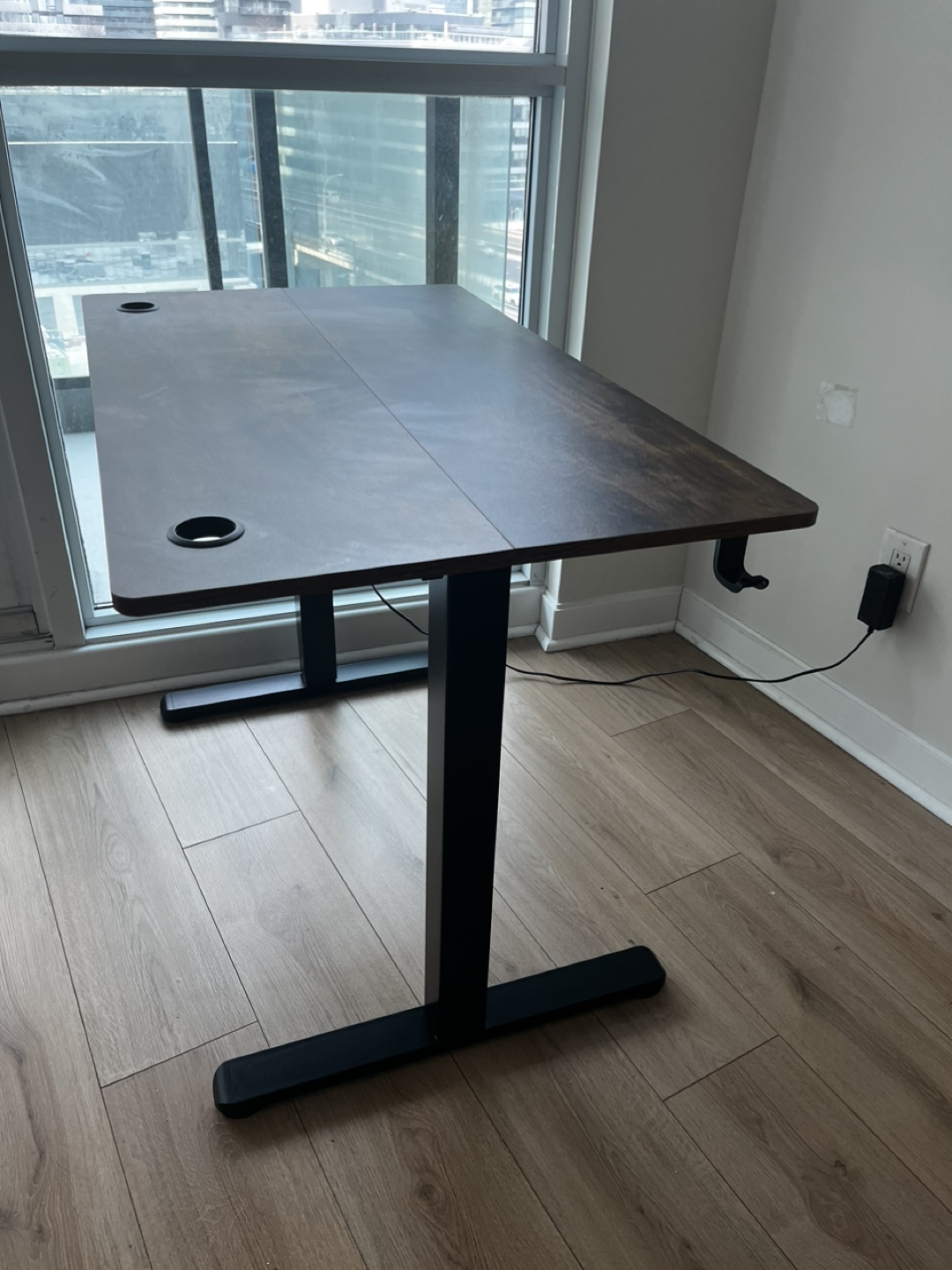 NEWBULIG® Electric Adjustable Height Sit-Stand Desk - 40”x24”
