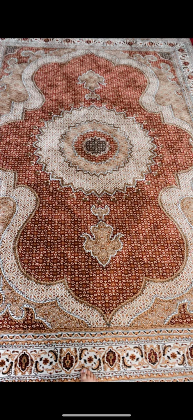 Gorgeous Red and Beige Oriental Rugs - Runner and Large Area Rug image indicator(4)