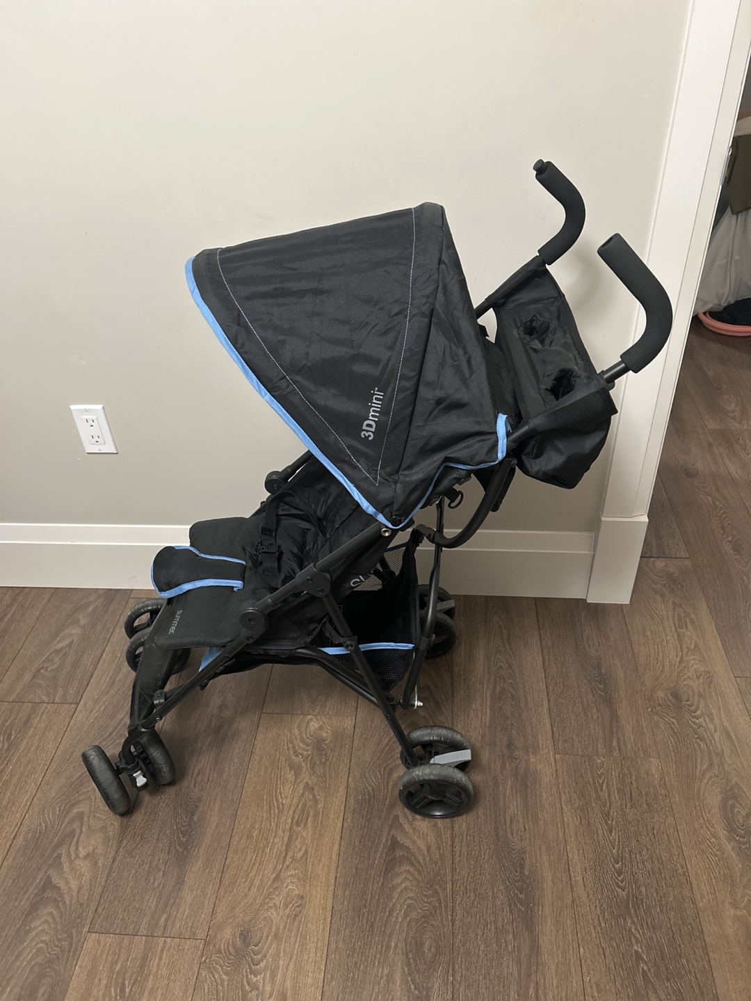 Summer 3Dmini Convenience Stroller - Black and Light Blue - photo 2