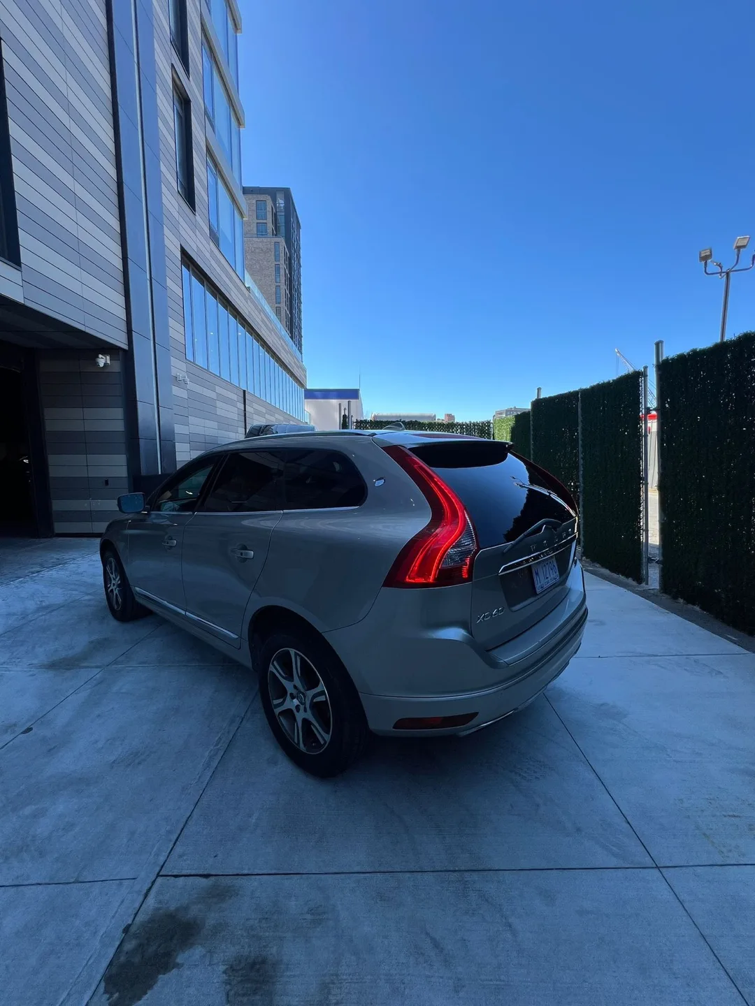 2015 Volvo XC60 SUV image indicator(8)