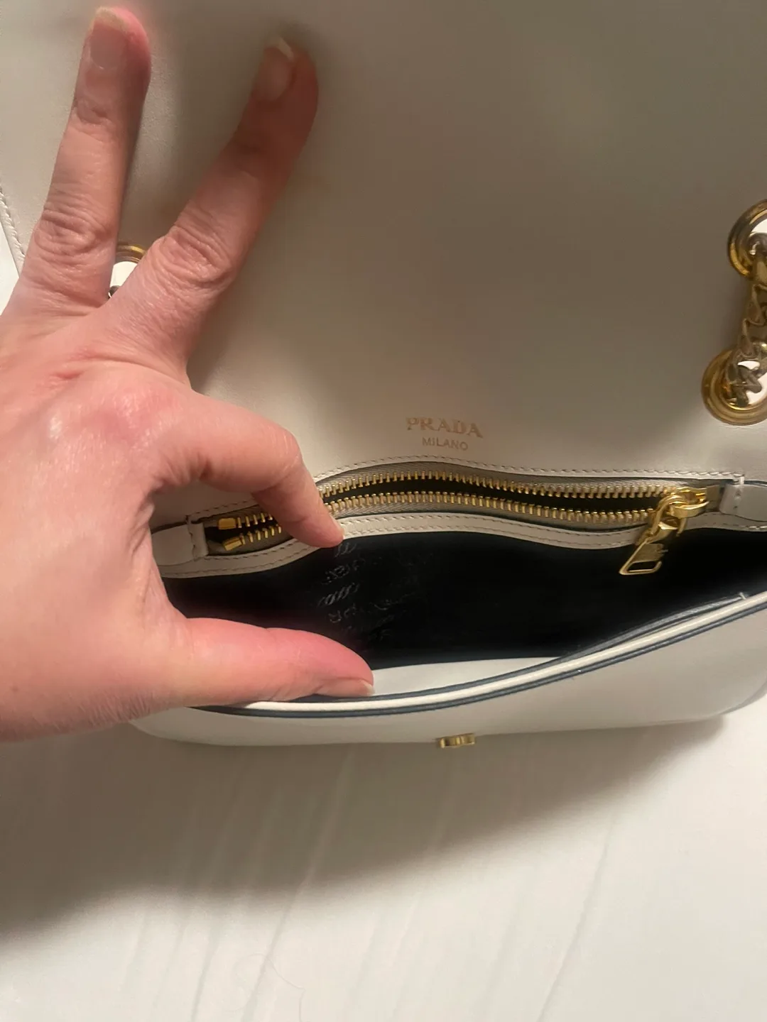 Authentic Prada Saffiano Leather Shoulder Bag image indicator(5)