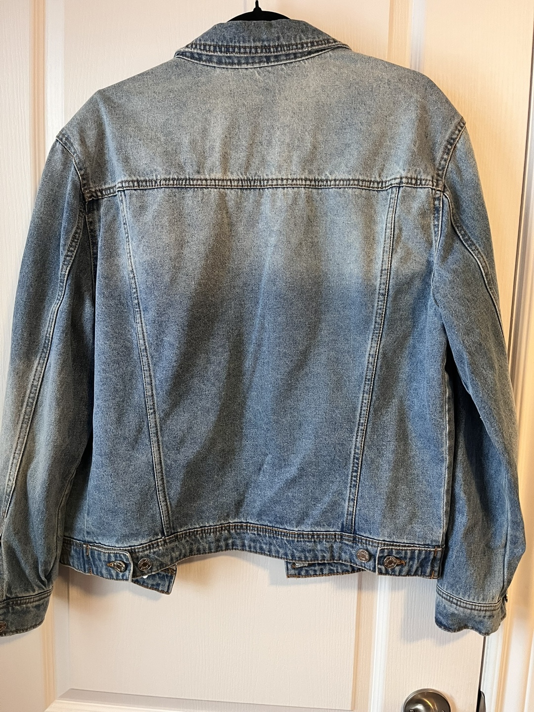 AFIRM Women's Light Wash Denim Jacket, Size M - photo 3