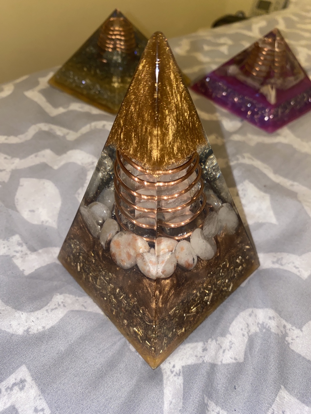 Mini pyramid for office or desk - photo 3