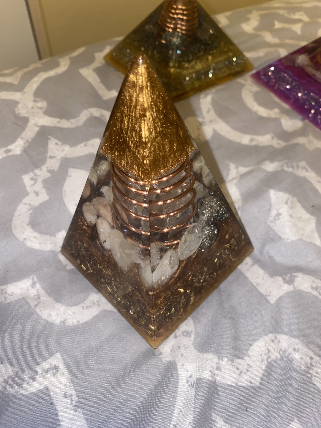 Mini pyramid for office or desk - photo 2