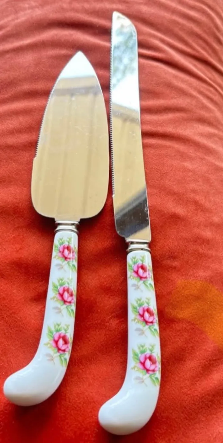 Vintage Pastry Server & Bread Knife Set image indicator(2)