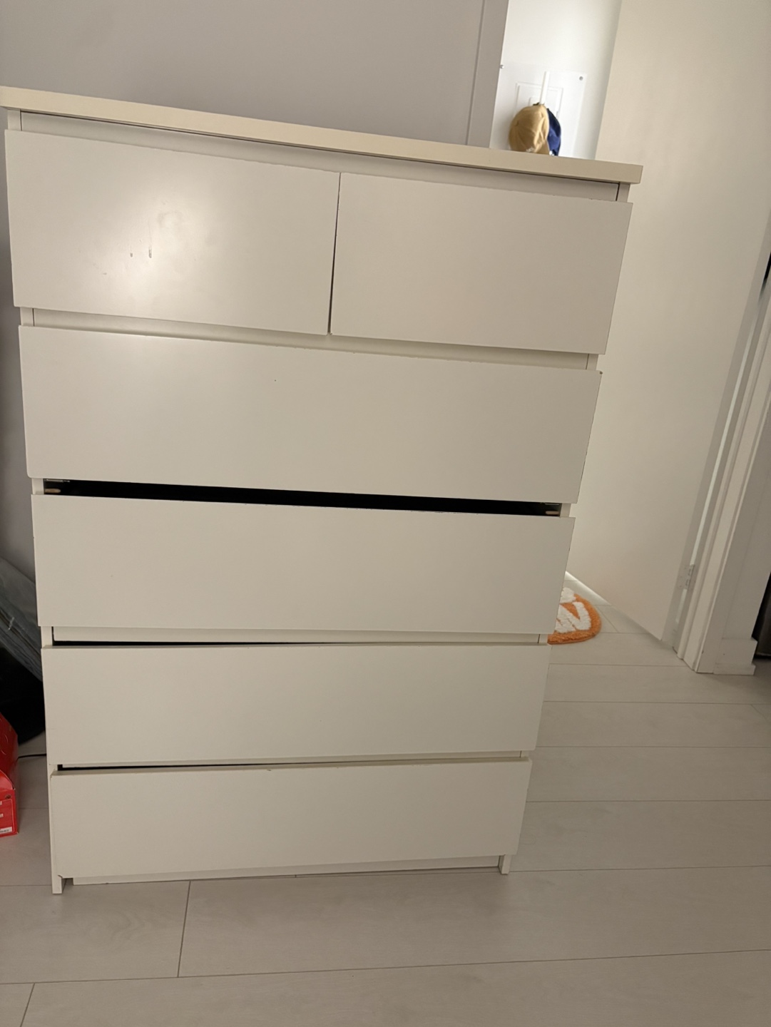 White 5-Drawer Chest of Drawers