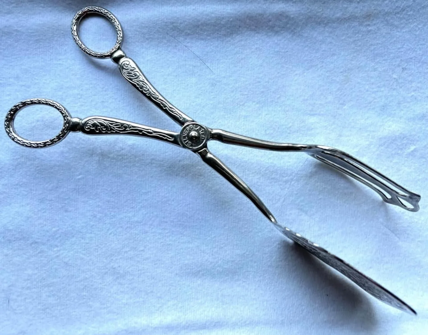 Vintage Silver-Plated Scissor Serving Tongs image indicator(3)