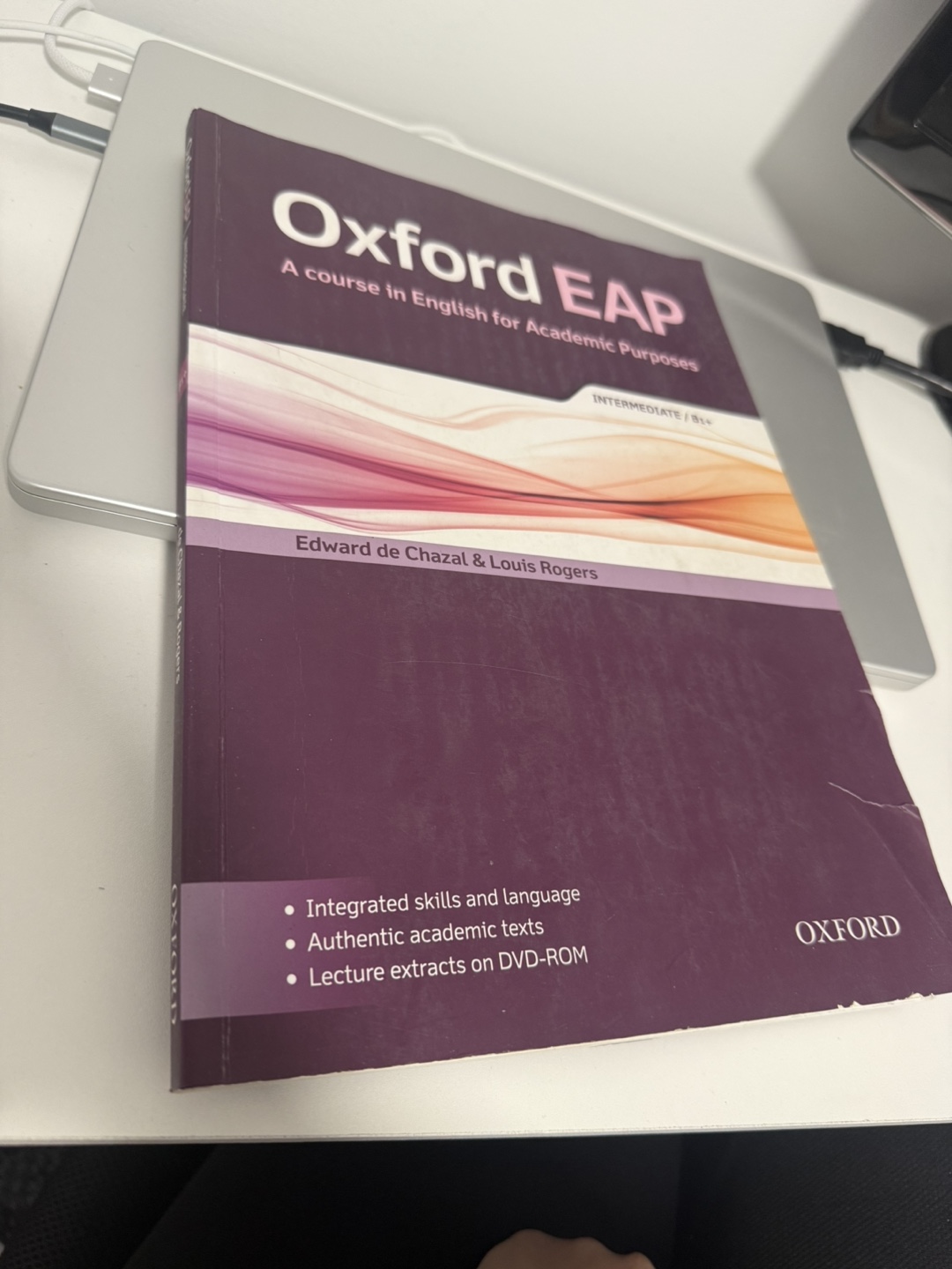 Oxford EAP: English for Academic Purposes (Intermediate/Pre)