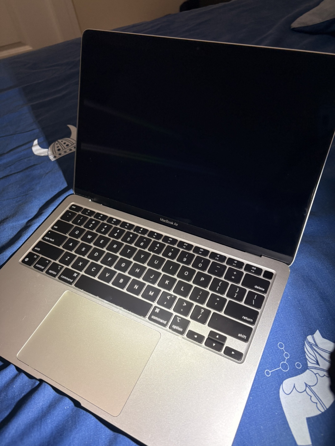 apple- Macbook air M1 - photo 3