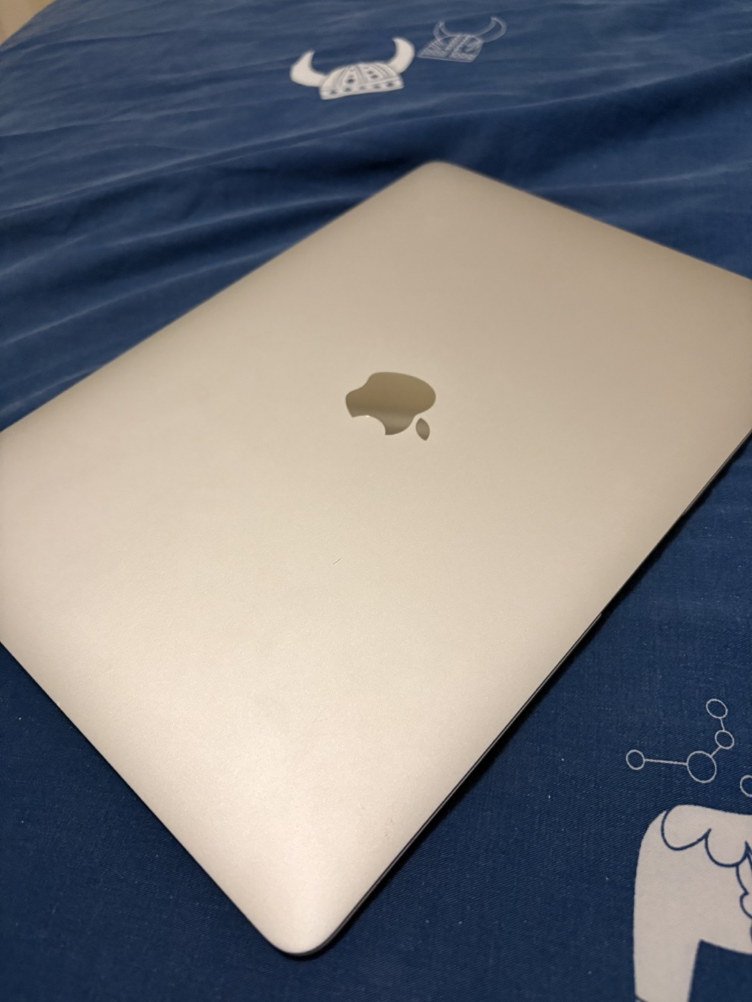 apple- Macbook air M1 - photo 2