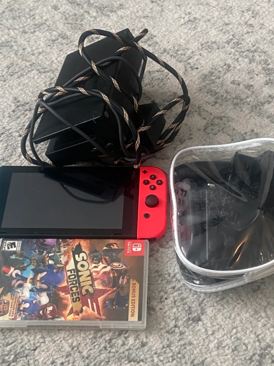 Nintendo Switch Console - Red and Blue Joy-Cons image indicator(9)