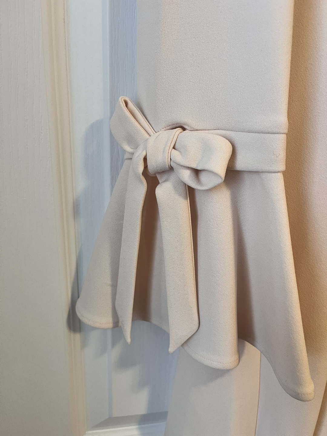 Calvin Klein Cream-Colored Bell Sleeve Dress - photo 2