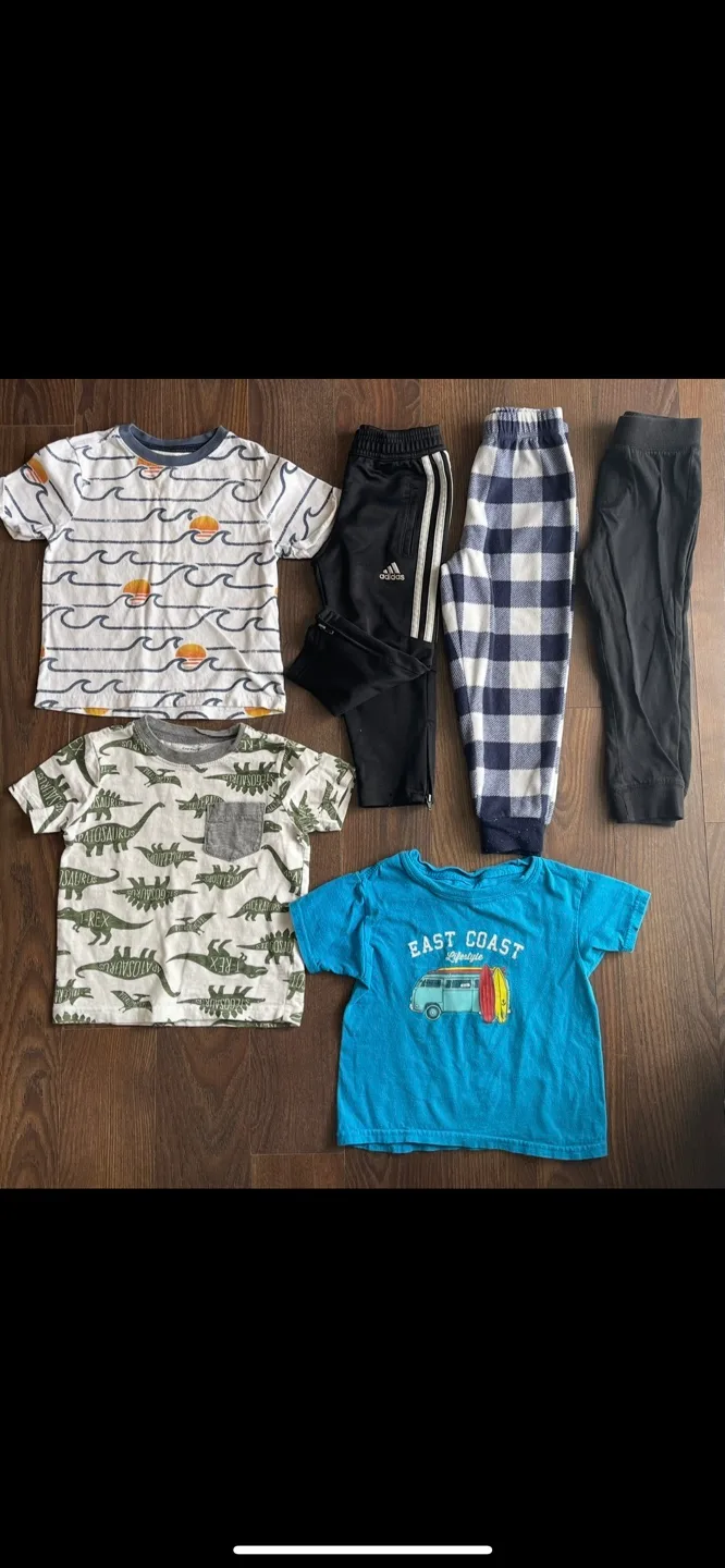 Bundle of Toddler Boy Clothes - Size 3T image indicator(2)