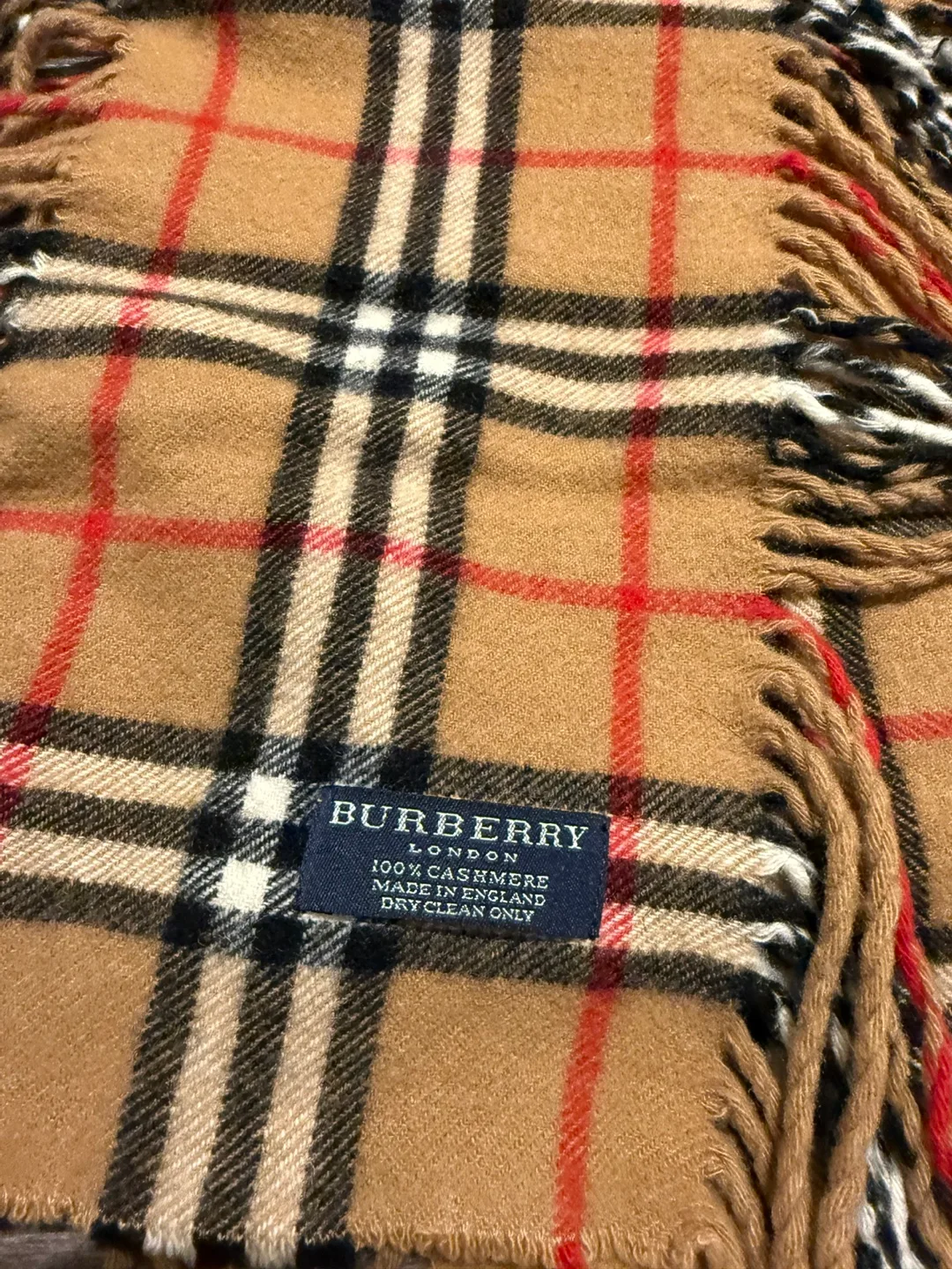100% Authentic Burberry Cashmere scarf made in England image indicator(2)