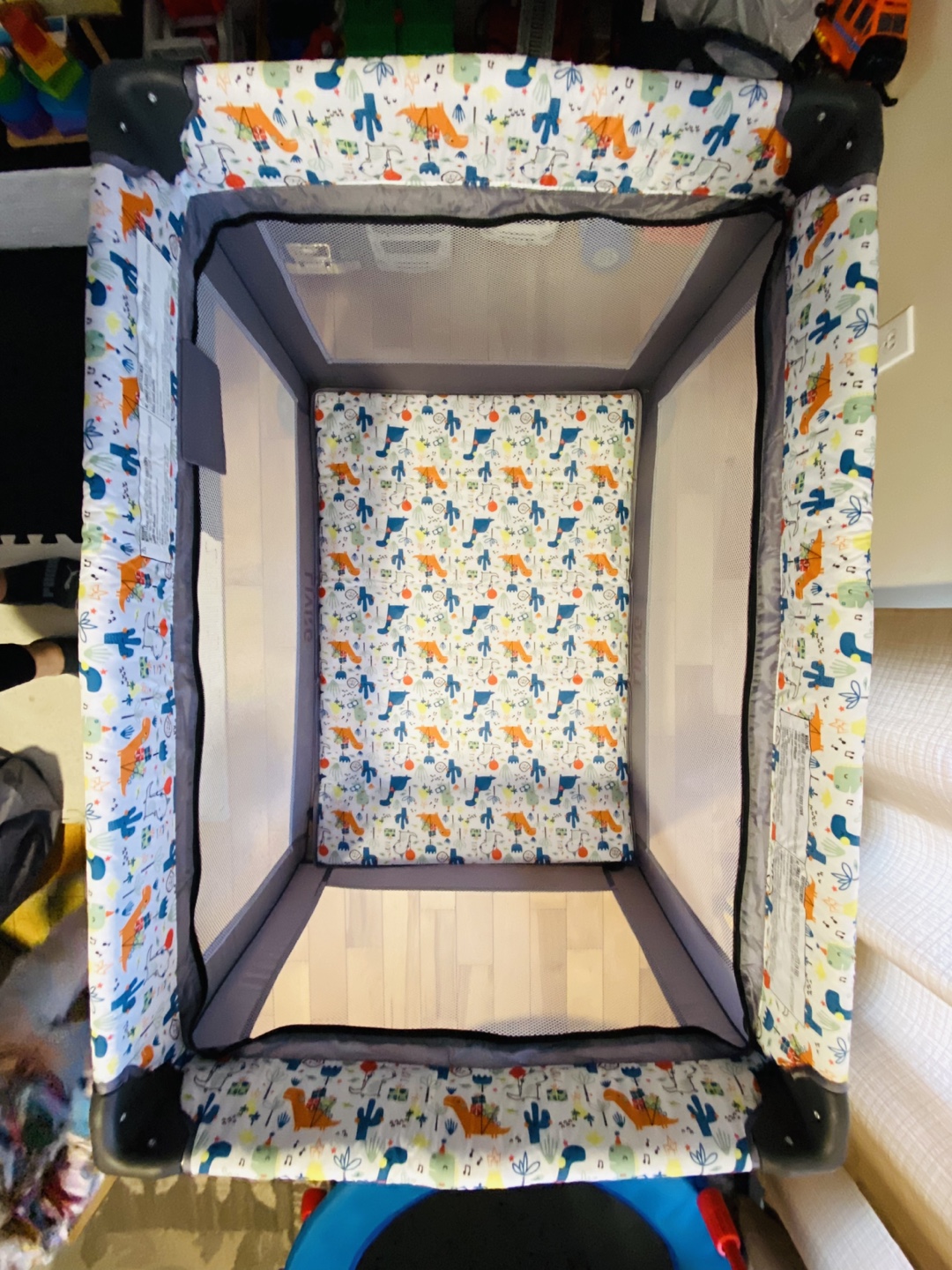 LIVINGbasics Playard with Changing Station - photo 4