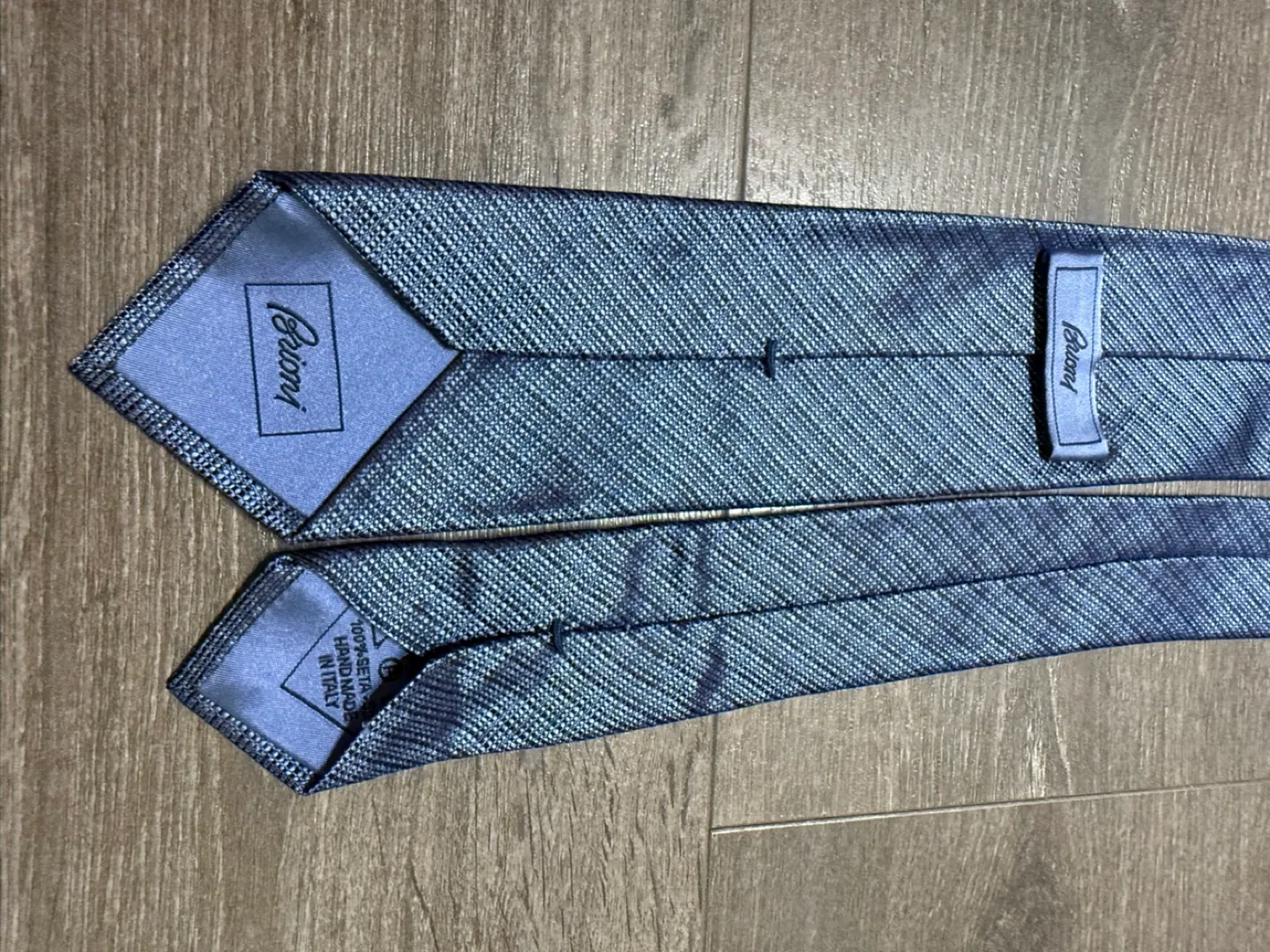 Authentic Brioni Silk tie made in Italy blue image indicator(5)