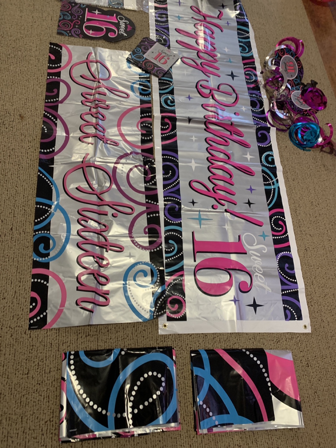 Sweet Sixteen Birthday Party Decorations - photo 2