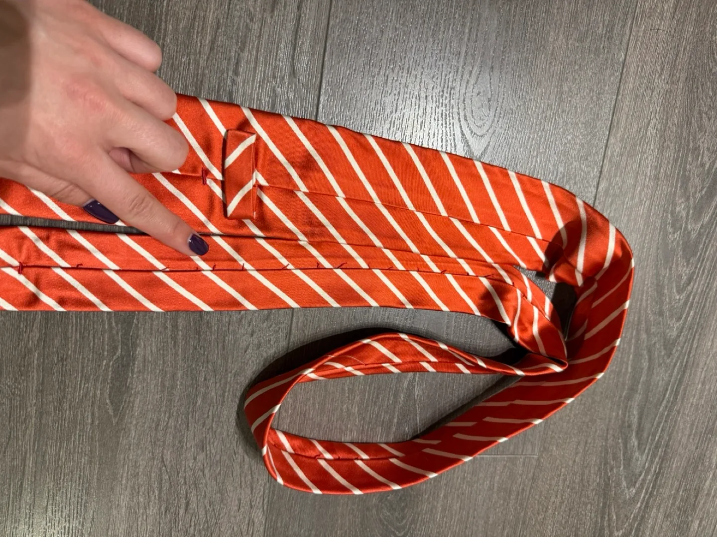 Authentic Kiton silk tie Napoli Italy red white stripe image indicator(6)