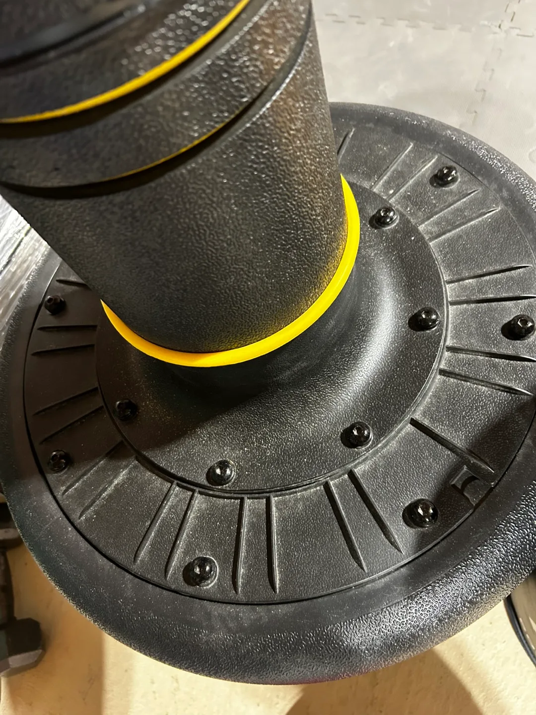 Everlast Powercore Freestanding Punching Bag image indicator(3)