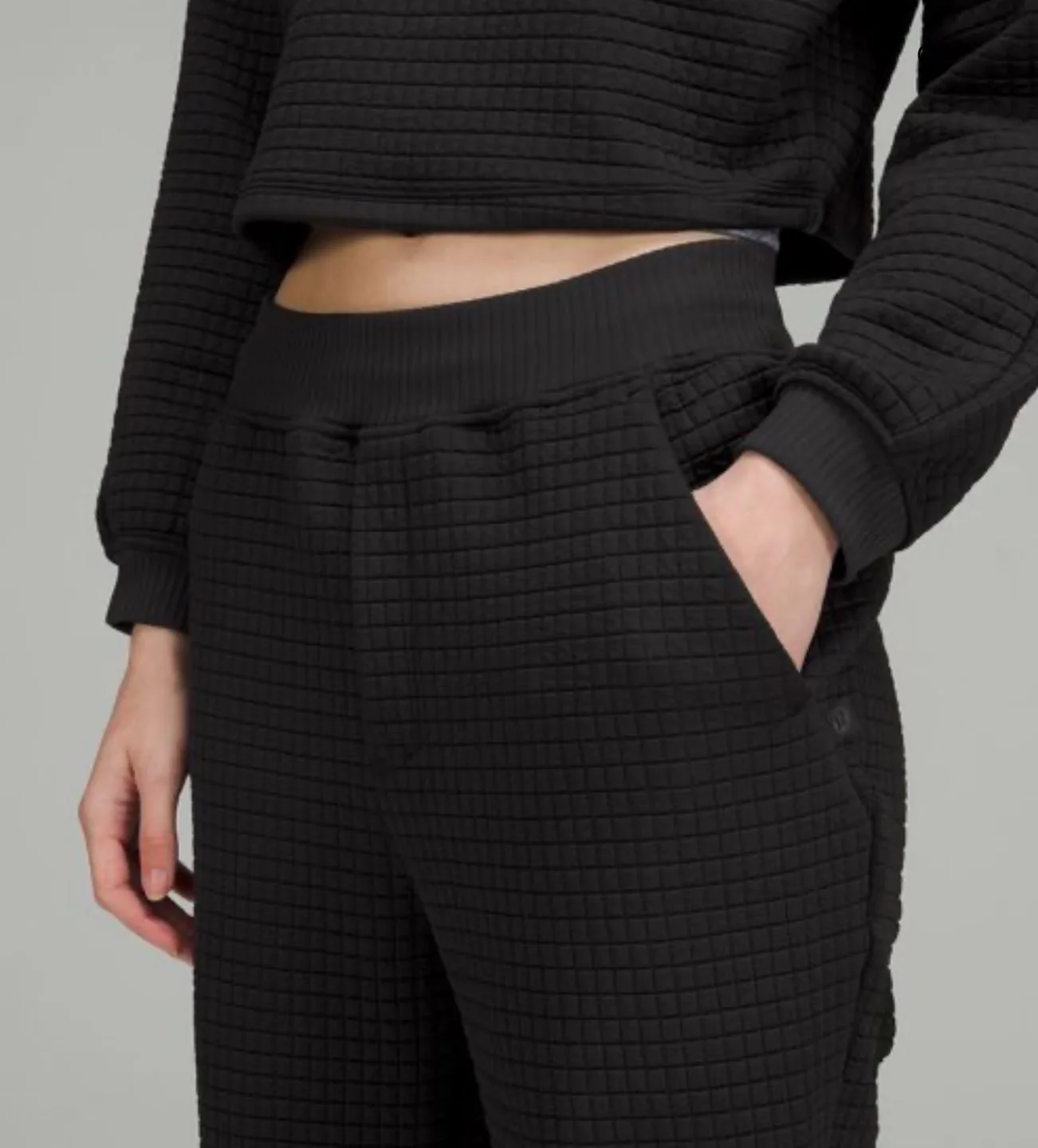 Lululemon Textured Grid High-Rise Joggers 28" image indicator(3)