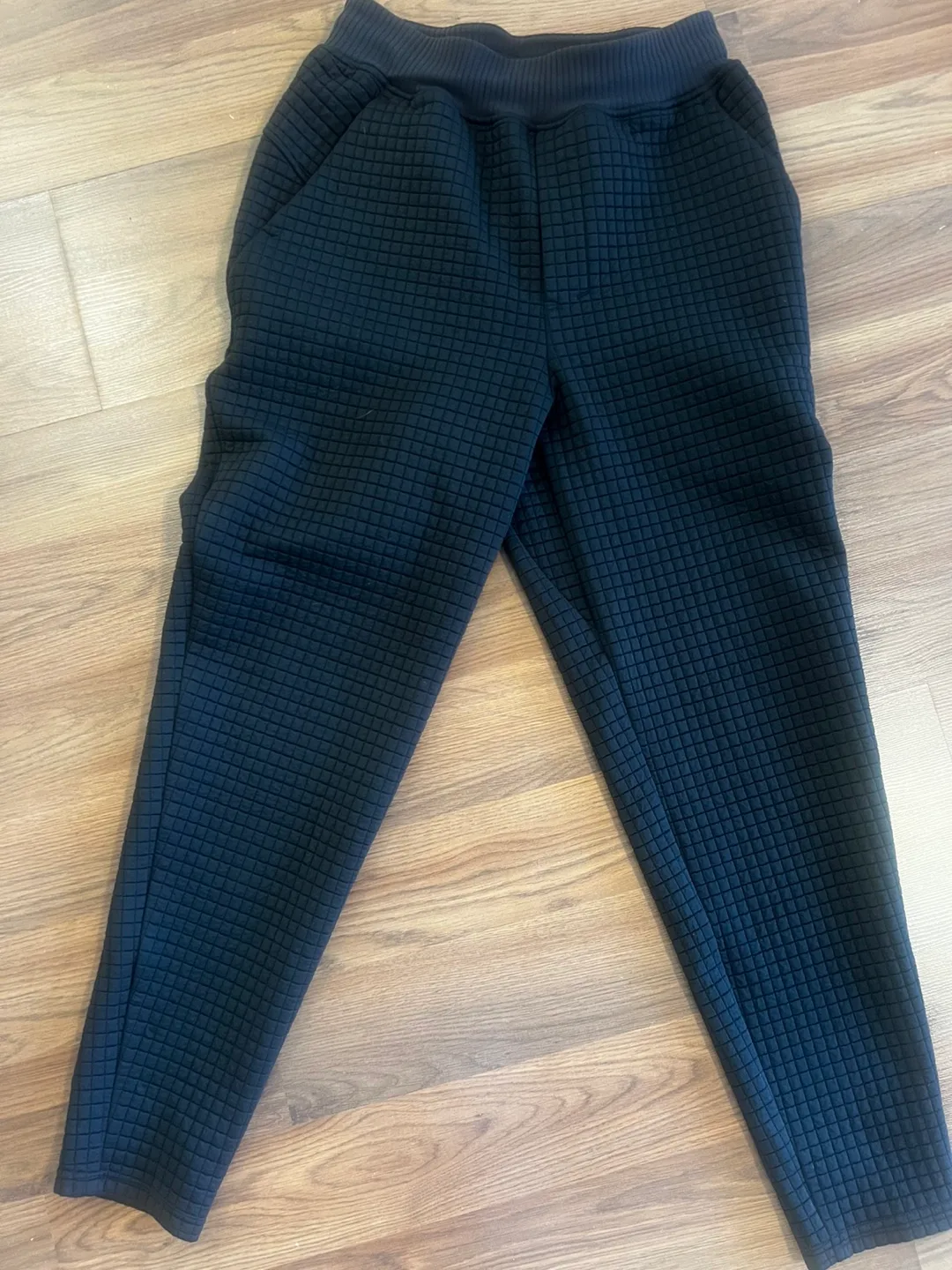 Lululemon Textured Grid High-Rise Joggers 28" image indicator(4)