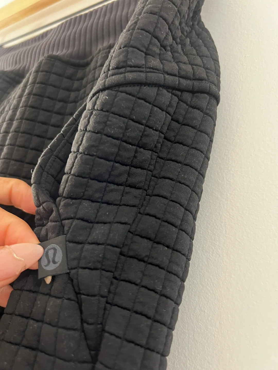 Lululemon Textured Grid High-Rise Joggers 28" image indicator(7)