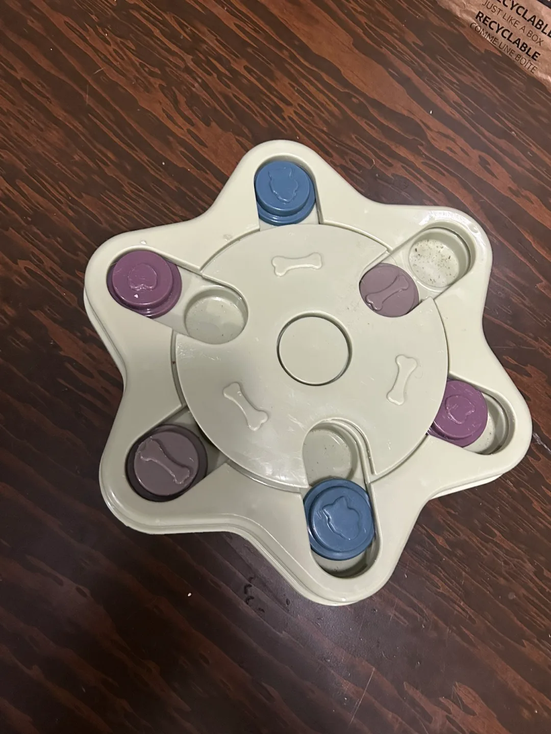 Star-Shaped Dog Treat Puzzle Toy thumbnail
