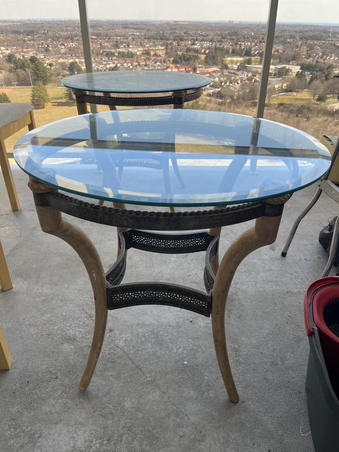 2 Round Glass Top Accent Table each for 25$ - photo 2