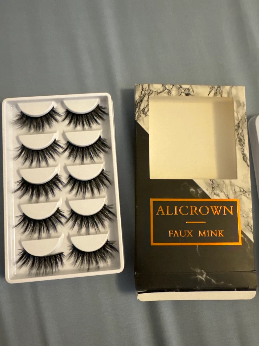 Fake Lashes Bundle image indicator(3)