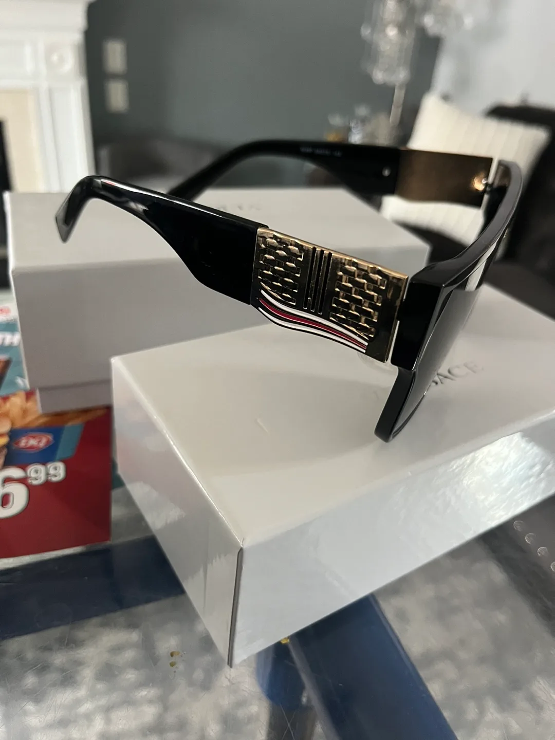 Versace Sunglasses image indicator(2)