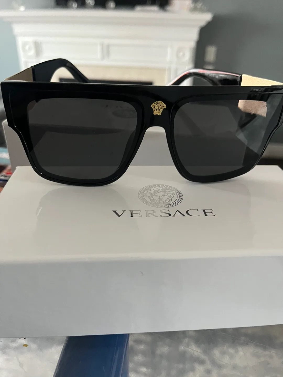 Versace Sunglasses image indicator(4)