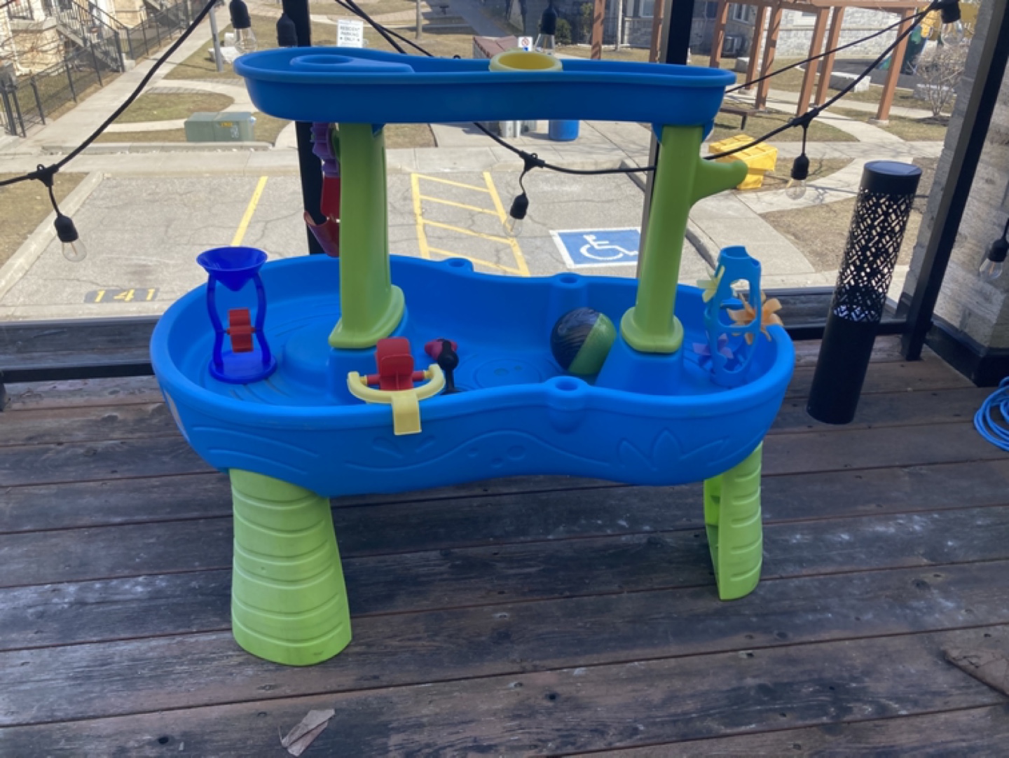 Water table with accessories - photo 2