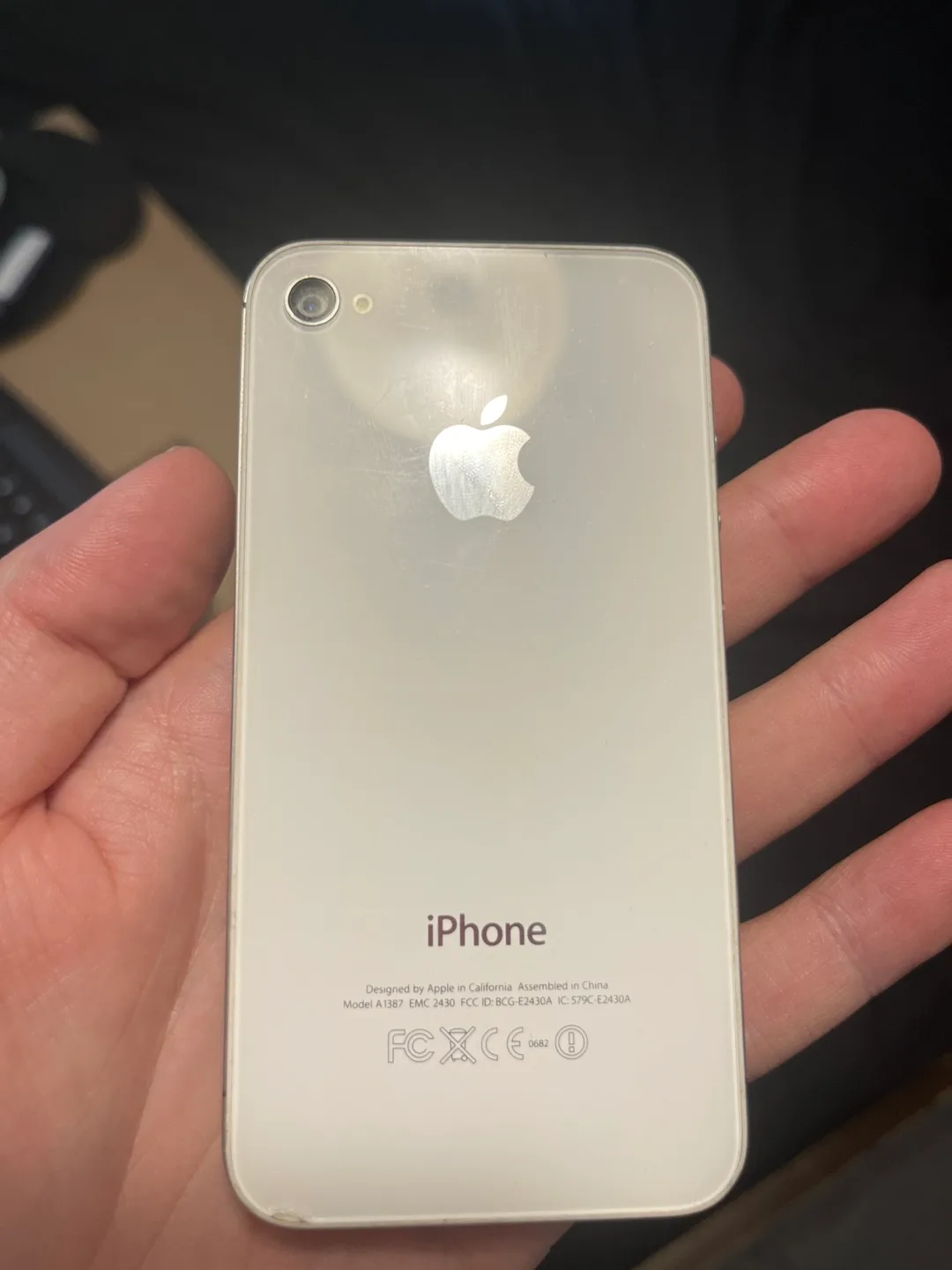 iPhone 4s White image indicator(2)