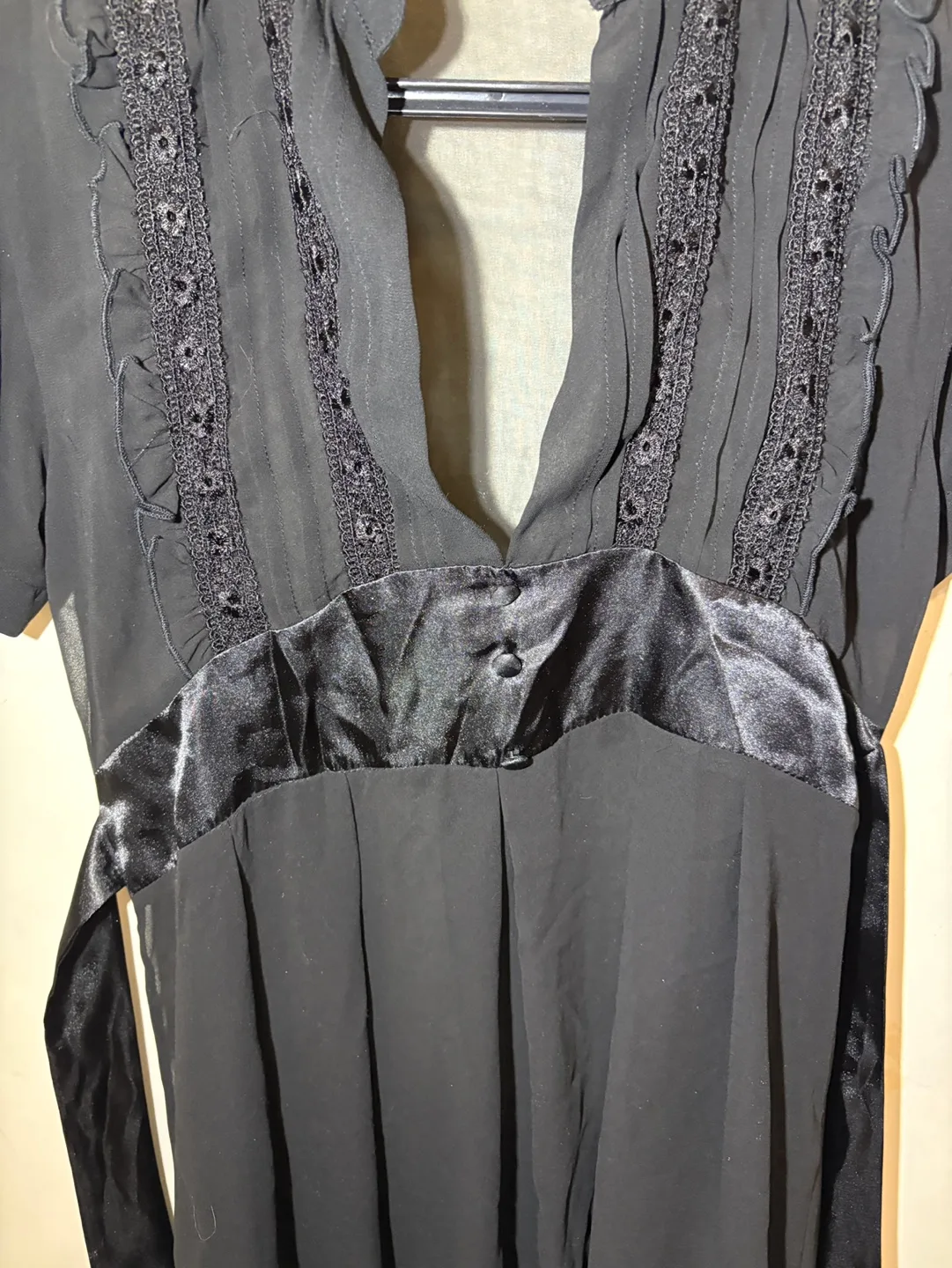 Black Short Sleeve V Neck Shirt with Back Tie image indicator(2)