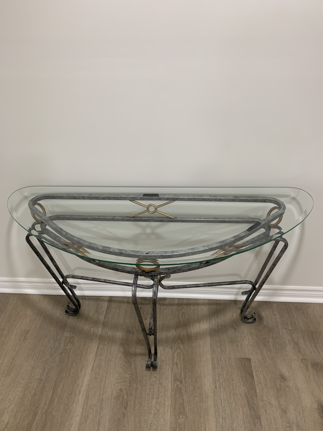 Elegant Glass-Top Console Table with Ornate Metal Frame - photo 2