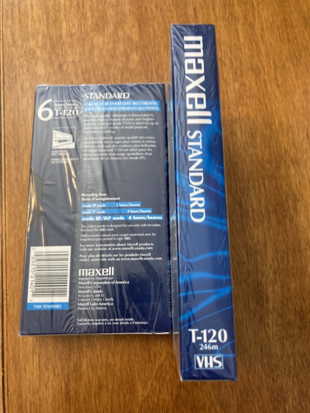 VHS cassettes (2 new) - photo 2