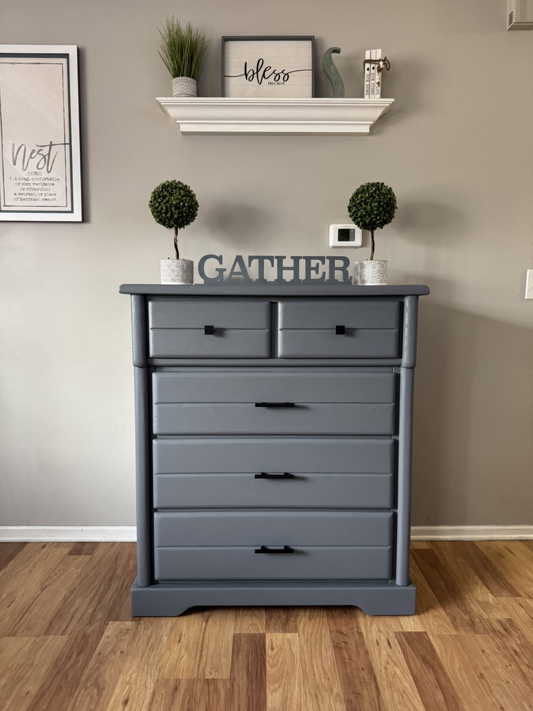✨Beautiful solid oak dresser✨