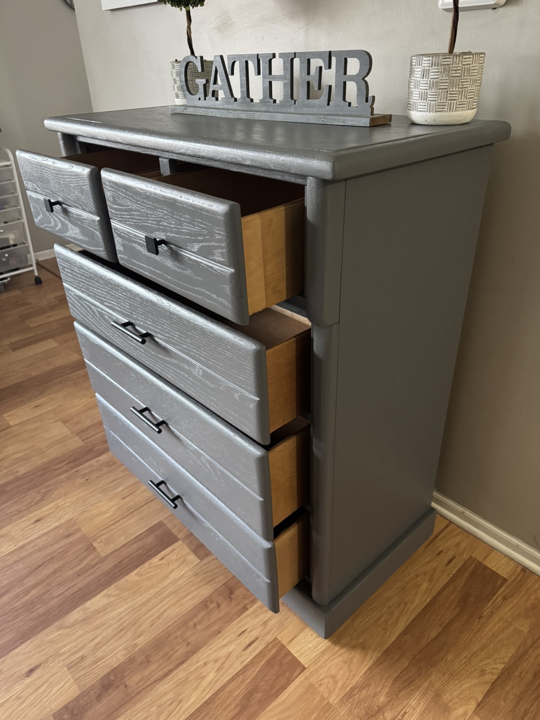✨Beautiful solid oak dresser✨ - photo 4